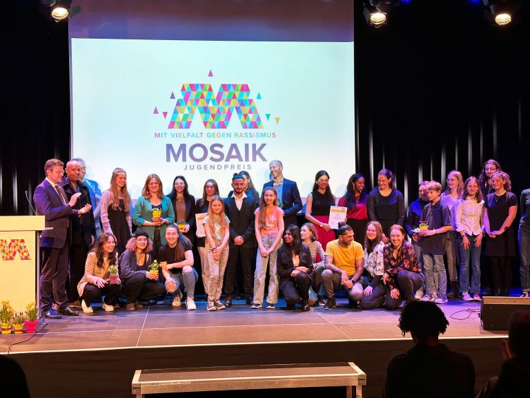 Irkçılığa Karşı Mozaik Gençlik Ödülleri’ sahiplerini buldu