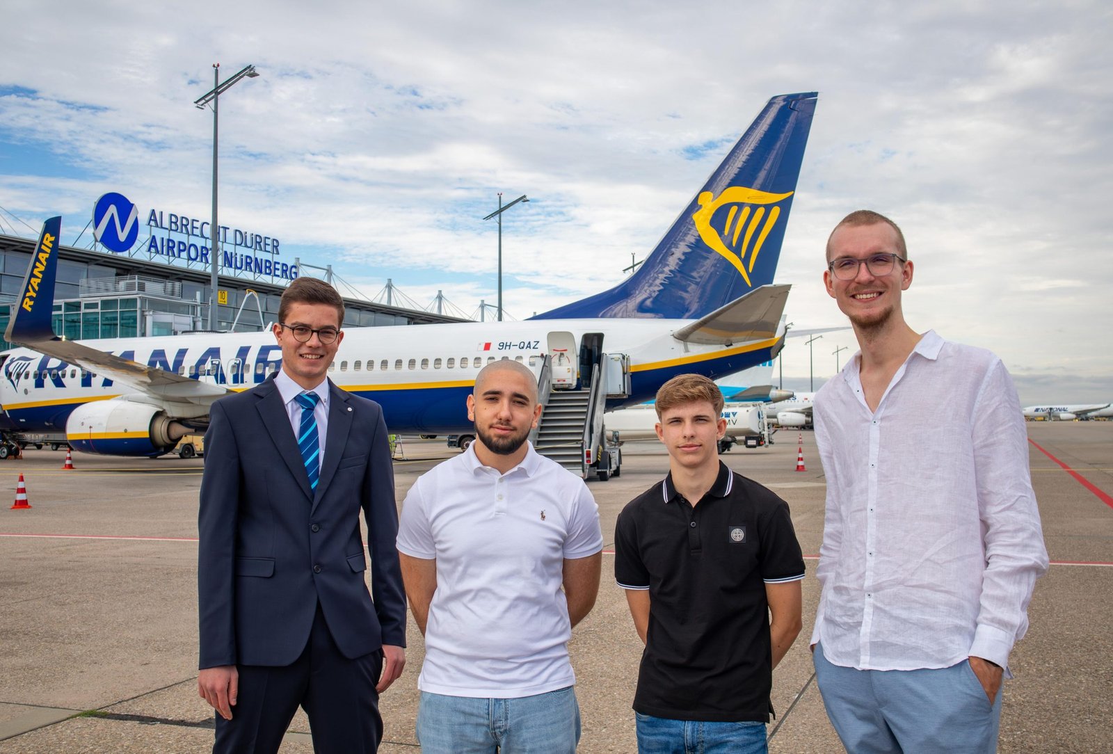 Nürnberg Havalimanı’nda dört genç kariyer yolculuğuna başladı